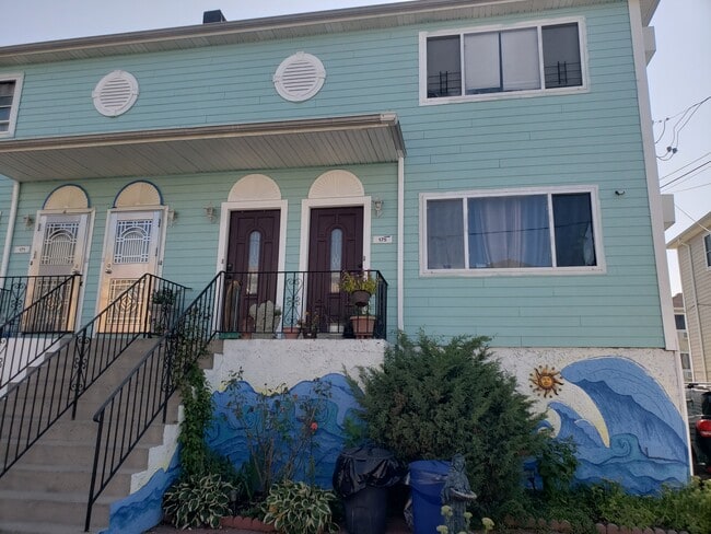 Photo - 175 Beach 97th St Unit #2