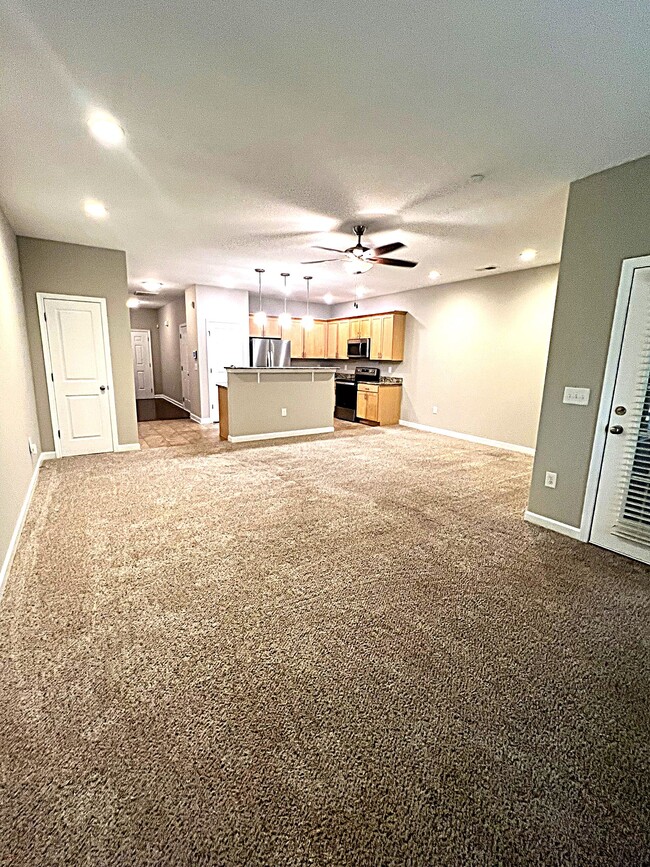 Photo - 620 Friendway Rd