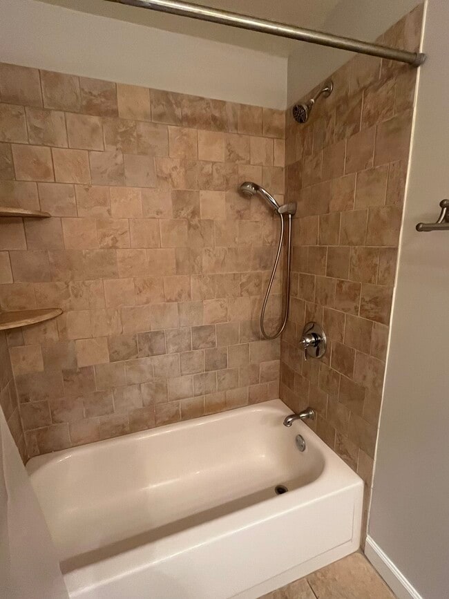 Photo - 1540 N La Salle Dr Unit 607