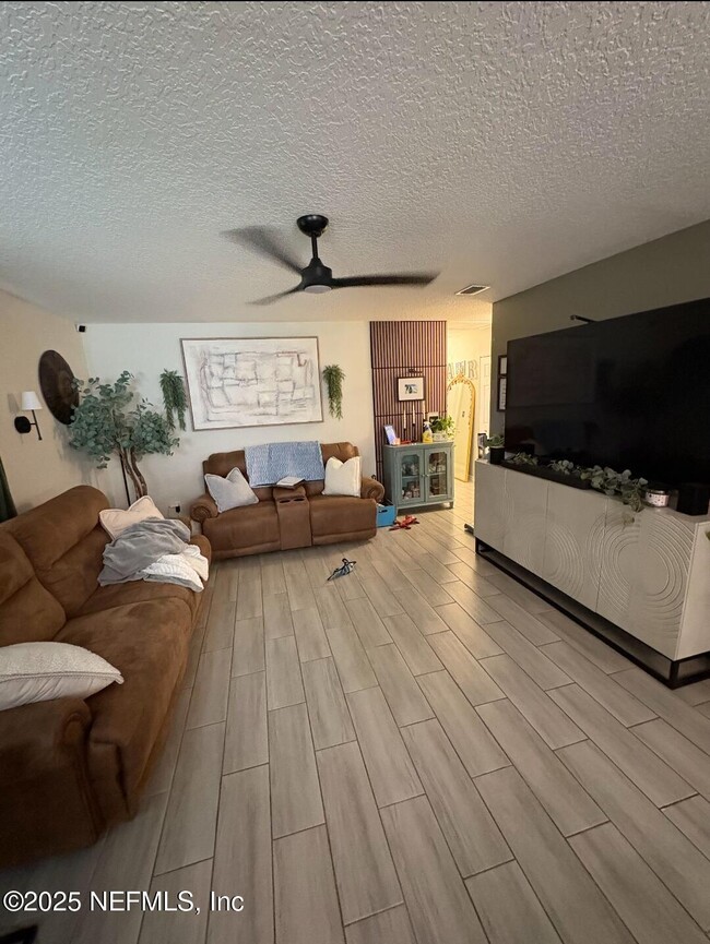 Photo - 1214 Brinkley Ct