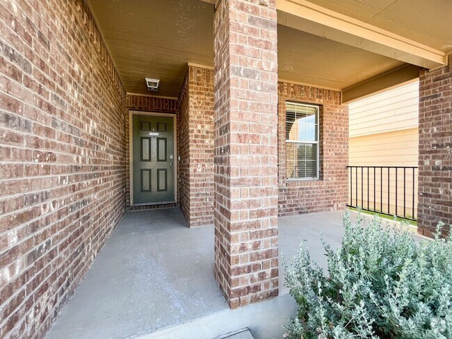 Building Photo - Beautiful, Large Home