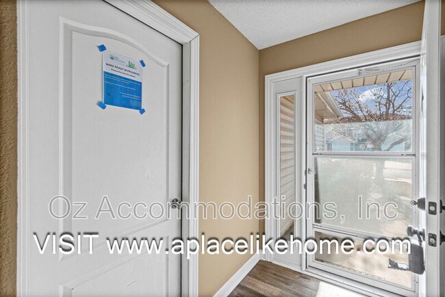 Photo - 803 SW Imperial Ln