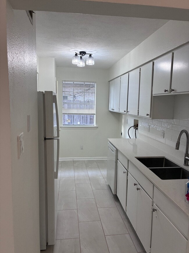 Photo - 2117 Giuffrias Ave