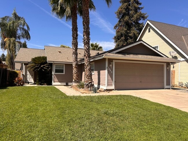 Building Photo - Cute home for rent in Visalia!