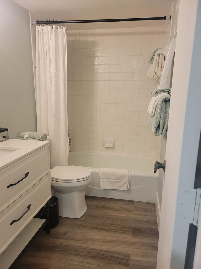 Photo - 3940 Inverrary Blvd Unit 407-A