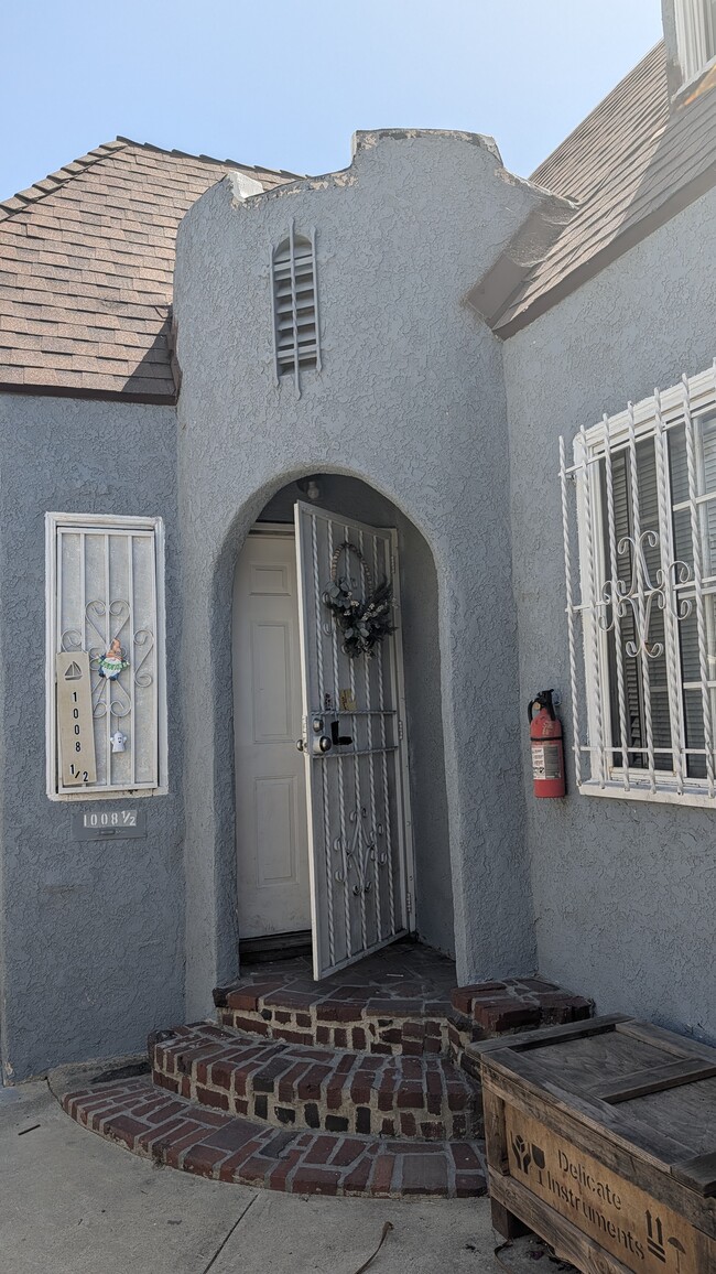 Photo - 1008 N Willow Ave Unidad 1/2