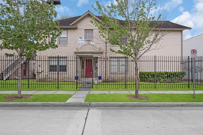 Photo - Perfect 2 Bed 1 Bath Home in Houston's Vibrant Hub! Unidad 4