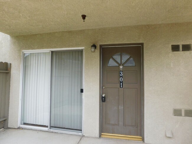 Photo - 4th8021