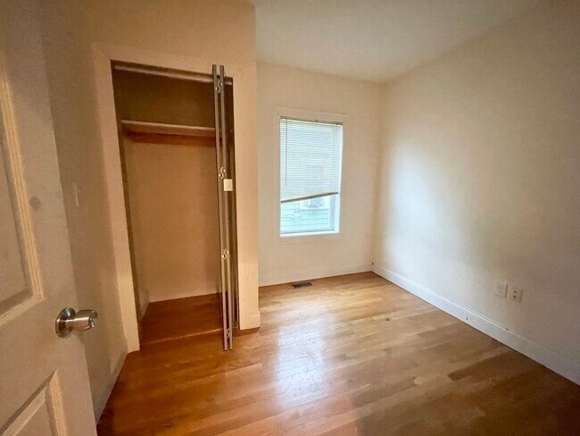 128 Hillside St Unit 3