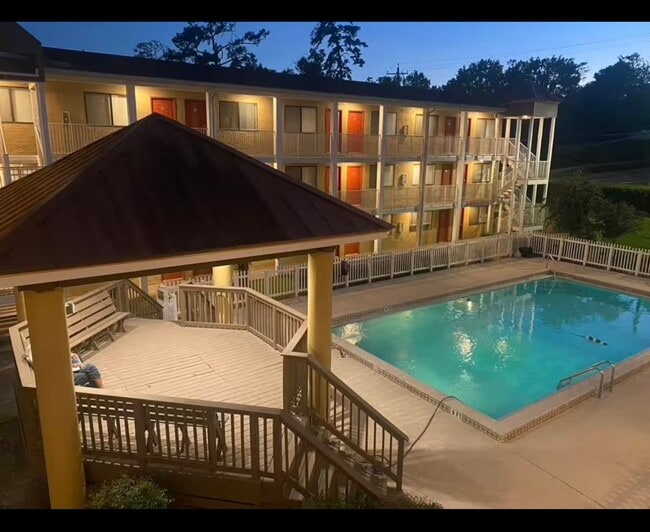 Building Photo - AVAILABLE - Condo FSU Downtown - Close to Colleges Unit 334