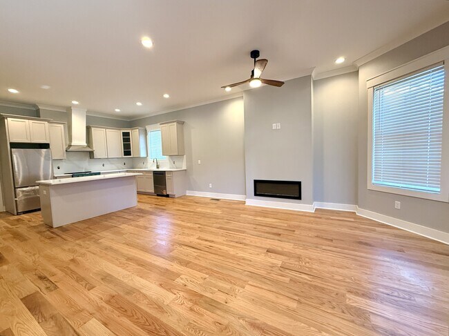 2305 Whitaker St Unit A