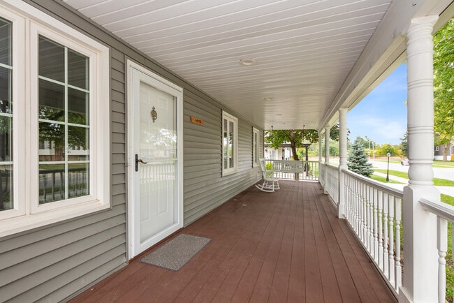 Photo - 8818 Fairway Dr