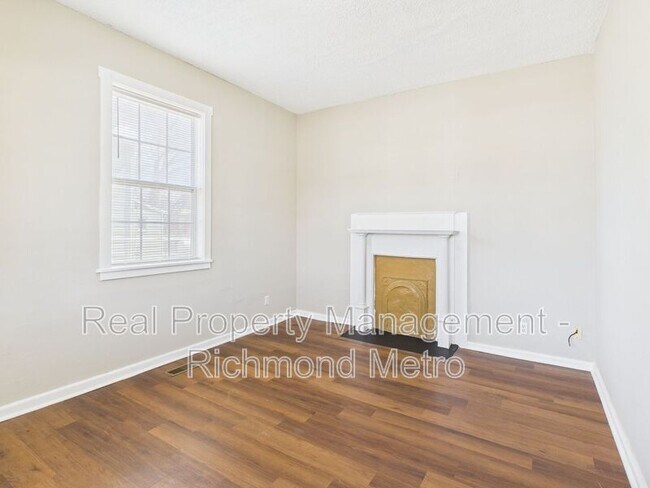 Photo - 1454-1456 Ferndale Avenue