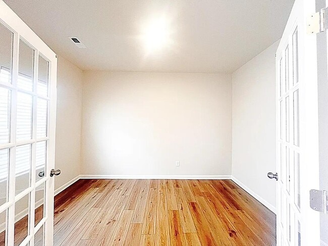 Photo - 7 Vine House Dr