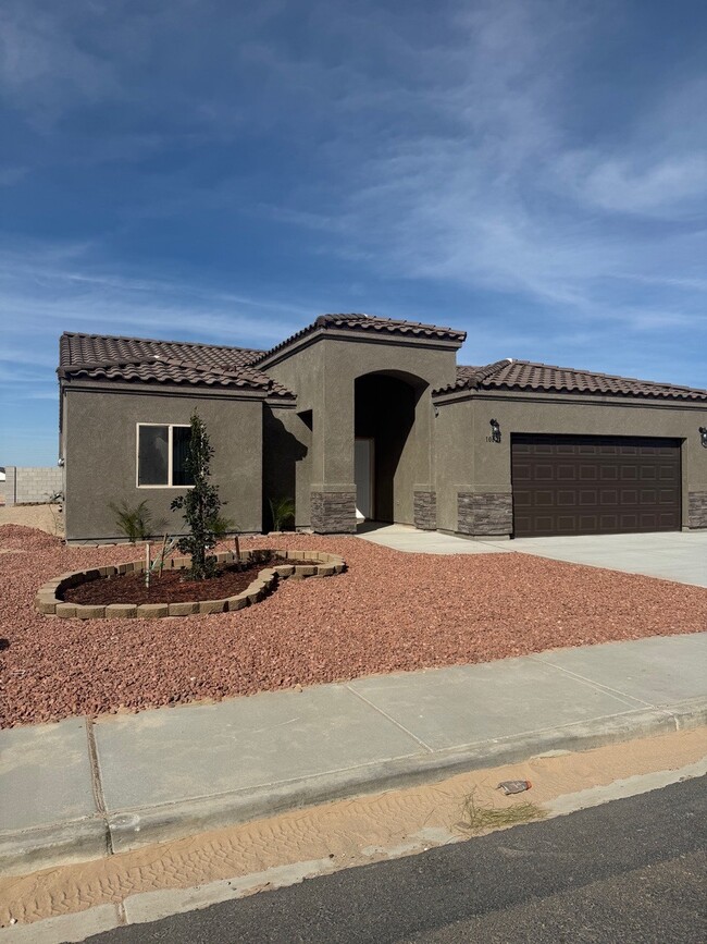 Photo - 10623 E 45th St