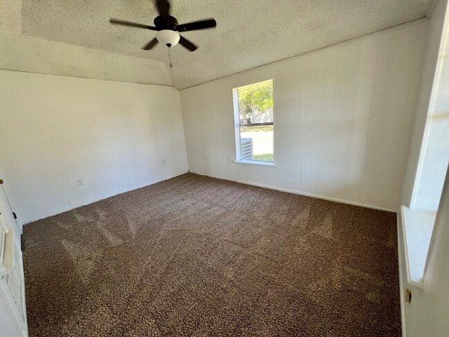 Photo - 501 W Elm St