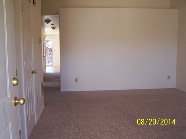 Photo - 740 Benjamin Ave