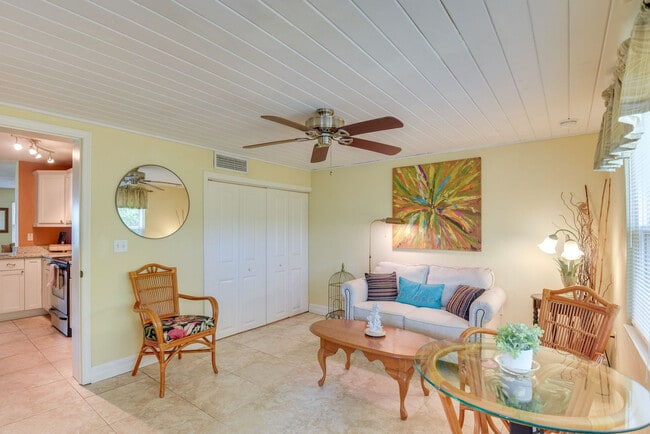 Photo - 8 Tropical Dr Unit SI ID1546317P