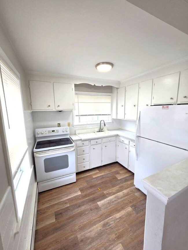 Photo - 535 Manville Rd Unit #2L