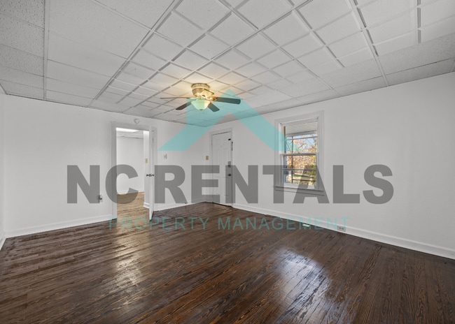 Photo - 721 Davis St