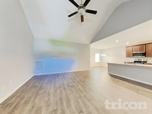 Photo - 831 Ellyson Dr
