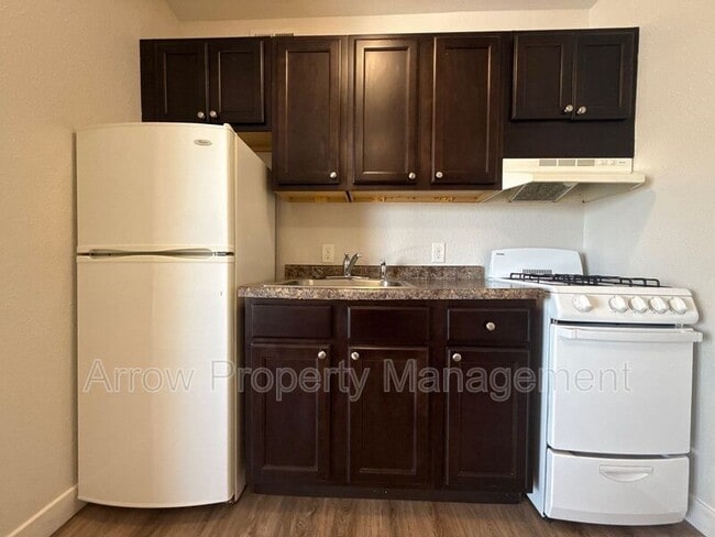 Photo - 1414 Oakland Rd NE