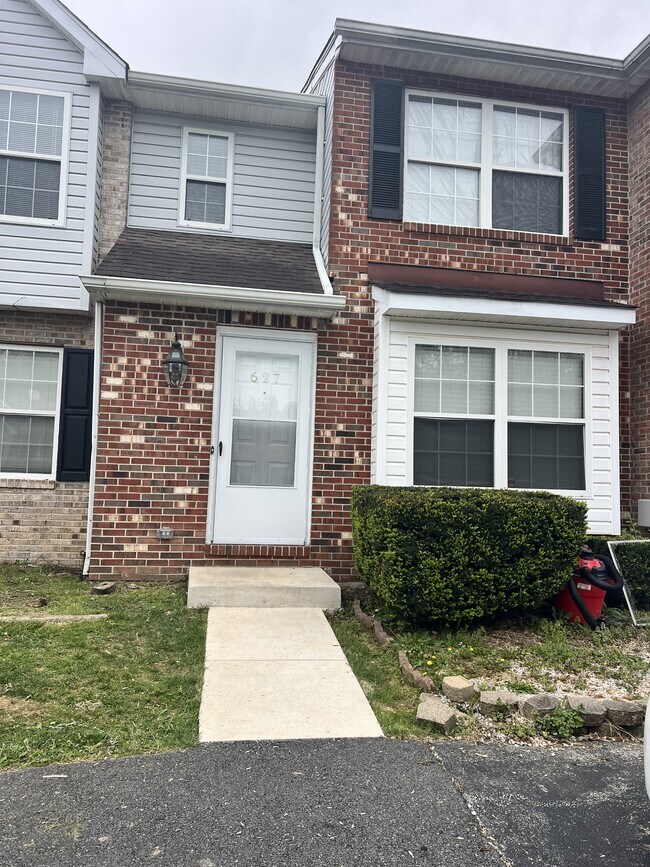 Photo - 627 Candlestick Ln