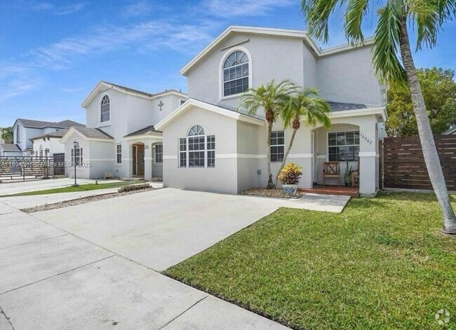 Building Photo - 16262 SW 139th Ct Rental
