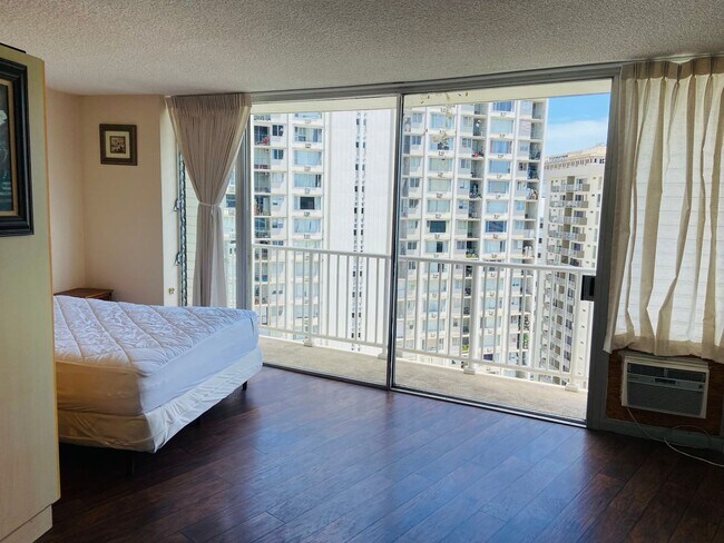 Photo - 750 Amana St Unit 1408