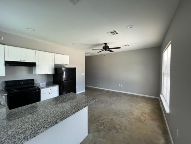 Photo - 2 Bedroom 2 bath Duplex for lease Unidad Ham Reid -1559 Ham Reid 2