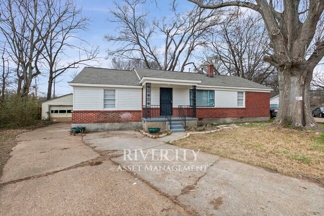 Photo - Beautifully Renovated 3 Bed / 2 Bath Home with Over 1,700 Sq Ft!