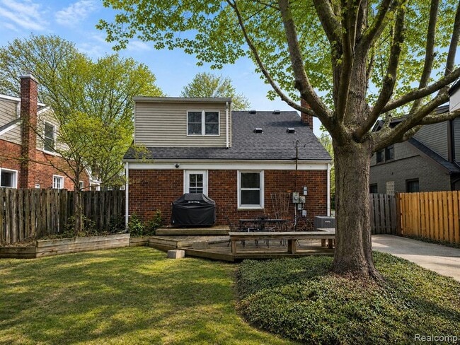Photo - 1646 S Bates St