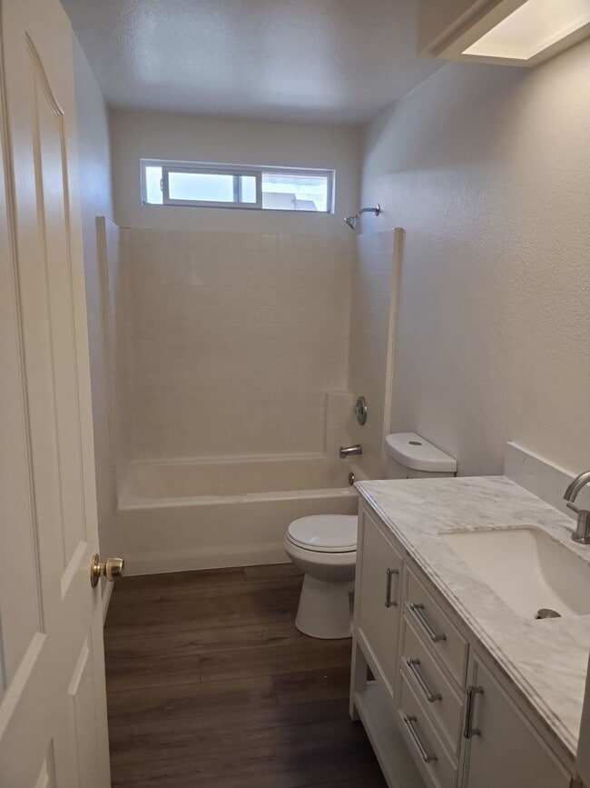 Photo - 43852 Glenraven Rd