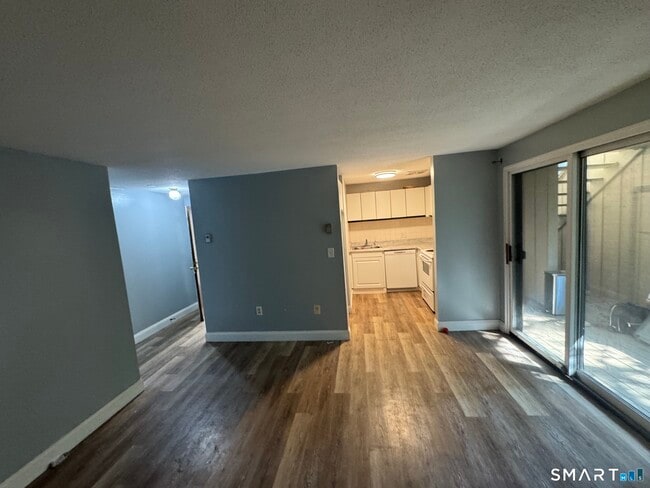 Photo - 104 Burgundy Hill Ln Unit 104