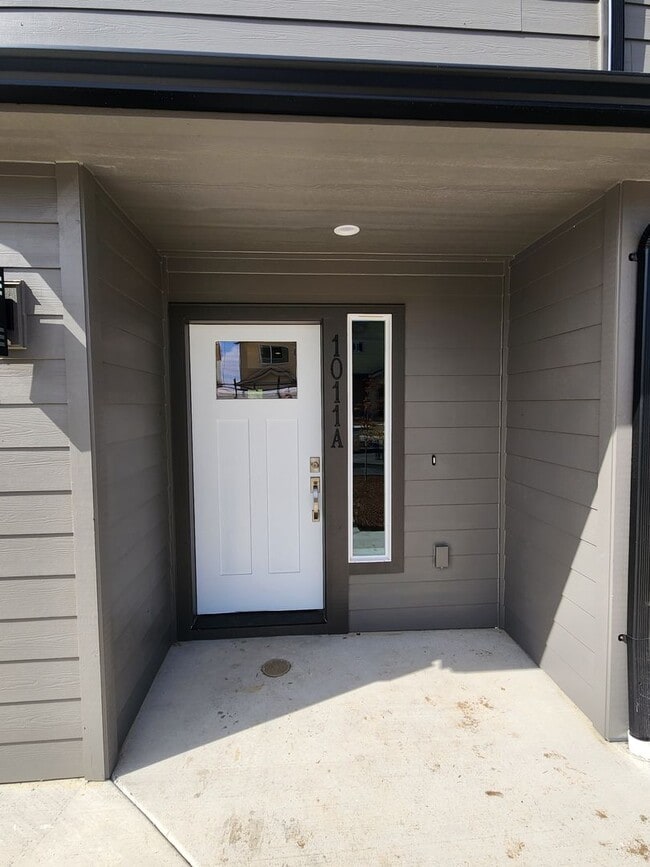 Photo - 1011 Peach Rd