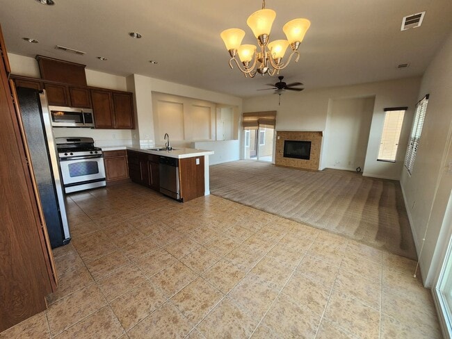 Coming Soon! Must See!!!! Spacious 4 Bedro... - Coming Soon! Must See!!!! Spacious 4 Bedro...