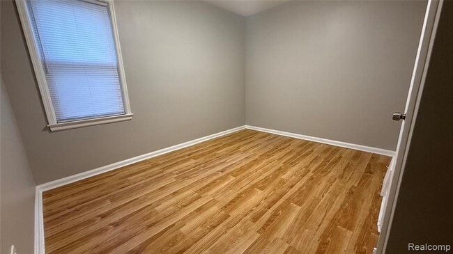 Photo - 3003 Dudley St