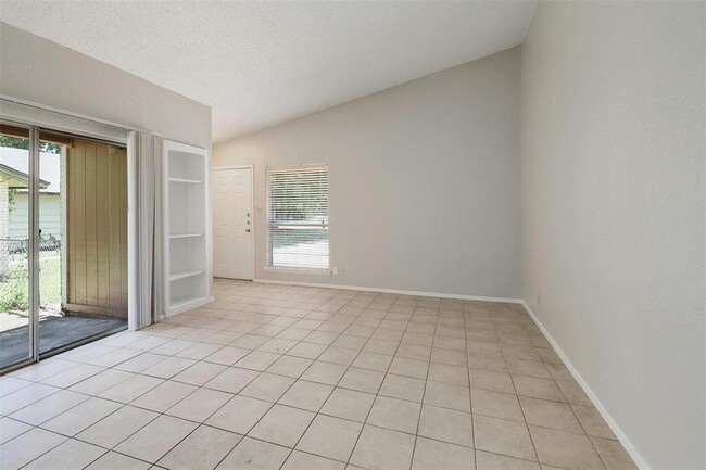Photo - 5808 Emerald Forest Dr