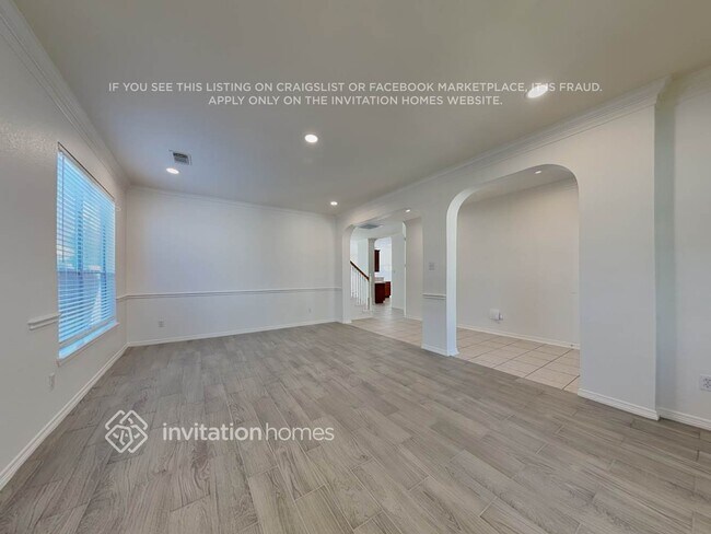 Photo - 15231 Henderson Point Dr