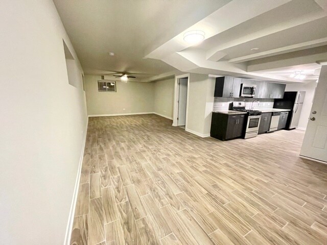 Photo - 1947 W Sunnyside Ave Unit GDN