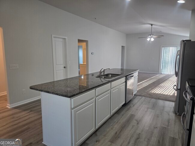 Photo - 27 Blackberry Cir