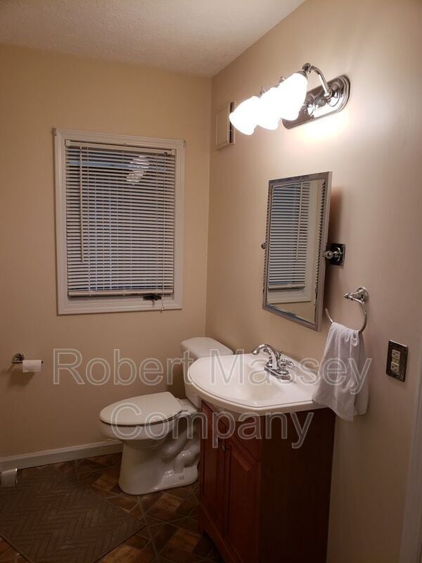 Photo - 4820 St Leo Pl