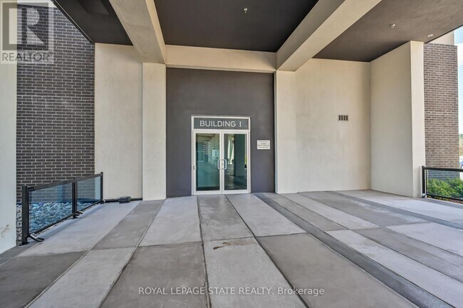 Photo - 16 Concord Pl Unité 231