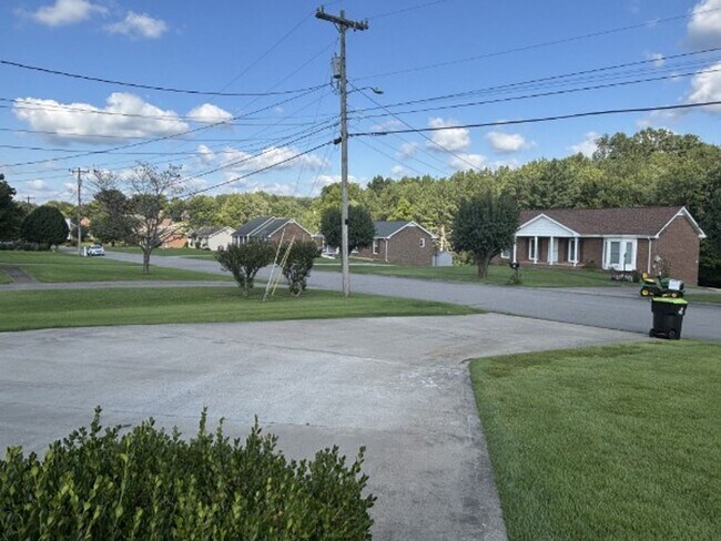 1985 Waywick Dr