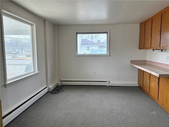 Photo - 116 W High St