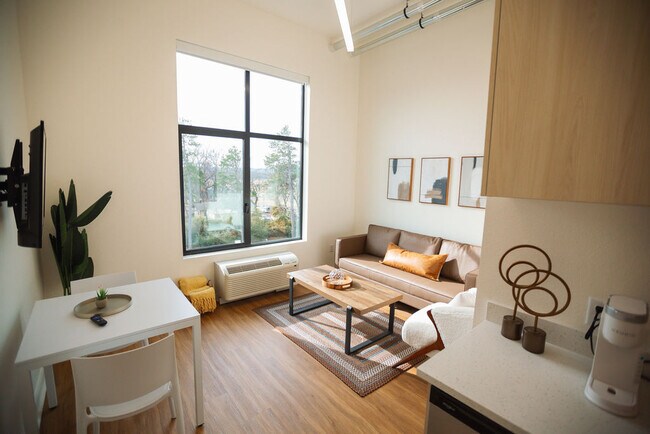 Urban Loft Co.Russellville