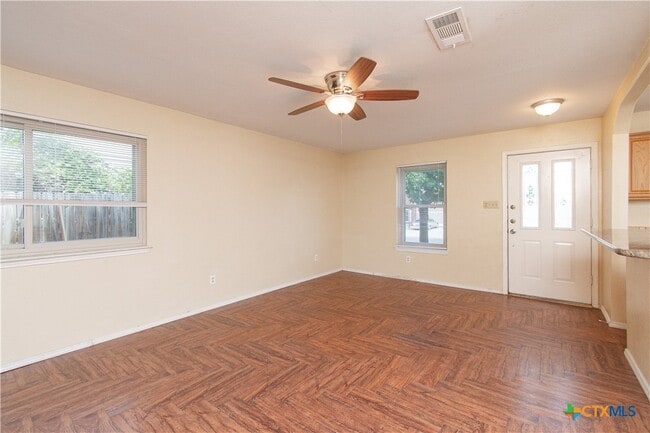 Photo - 5011 White Rock Dr