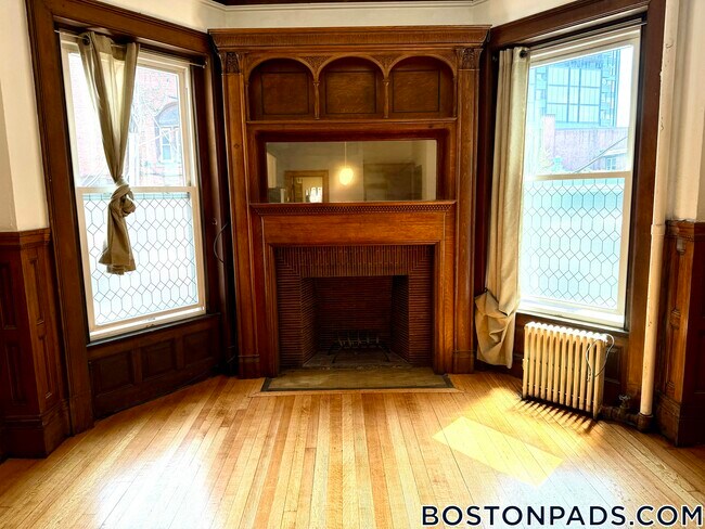 Photo - 849 Beacon St Unit 2