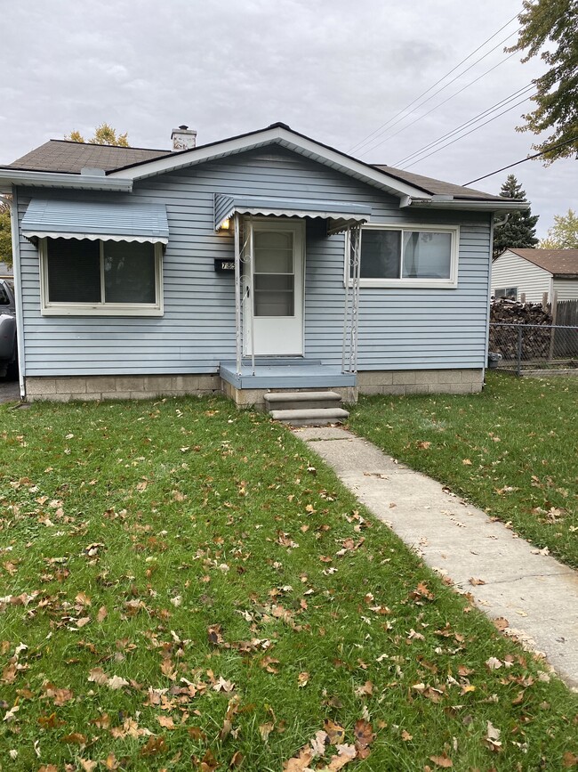 Photo - 785 E Tennyson Ave