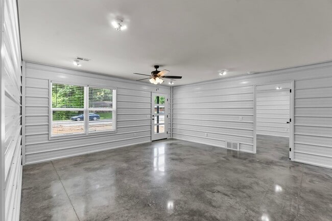 Photo - Custom High Effiency Modern Metal Home In Cape